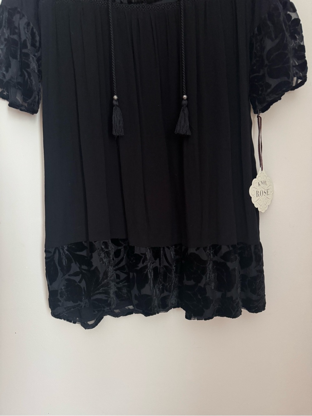 Knox Rose NWT Size Small Black Velvet Floral Burnout Boho Peasant Dress Tassel - Picture 5 of 6